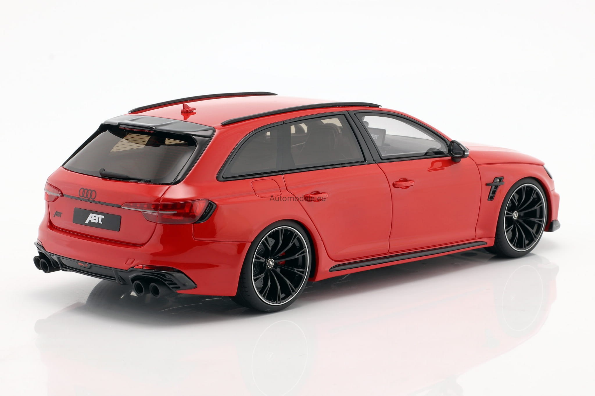 Miniature 1/18 GTspirit - Audi RS4 B9 AVANT ABT - Résine - Neuf 2021