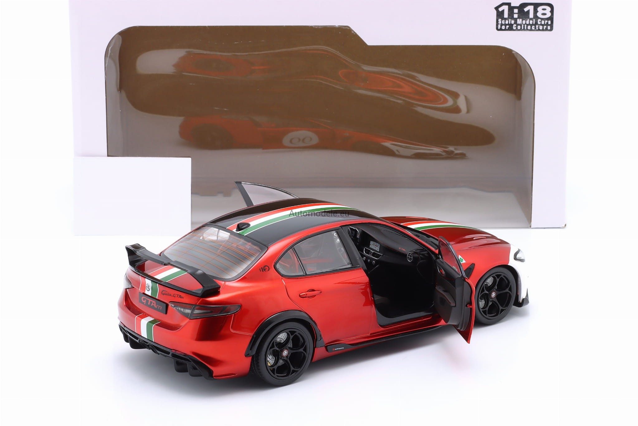 SOLIDO 1/18 Alfa Romeo Giulia GTA-M Tricolore Mugello 2022 – S1806904