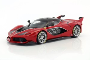 Ferrari FXX-K #88 2015 Signature Series Bburago 1:18
