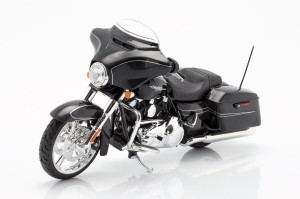 Harley-Davidson Street Glide Special 2015 Maisto 1:12