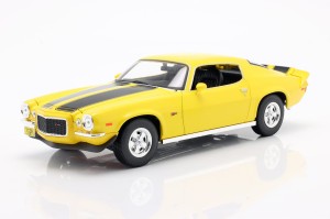 Chevrolet Camaro Z28 Z/28 1971 Yellow / Black Maisto 1:18