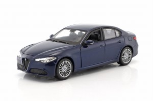 Alfa Romeo Giulia 2016 Bburago 1:24