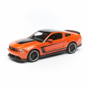 Ford Mustang Boss 302 2011 Maisto 1:24