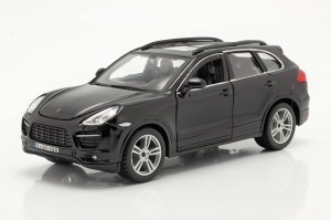 Porsche Cayenne Turbo 2018 Bburago 1:24
