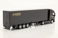 31461F Volvo FH16 Globetrotter 750 XXL Hauler & Trailer Bburago 1:43