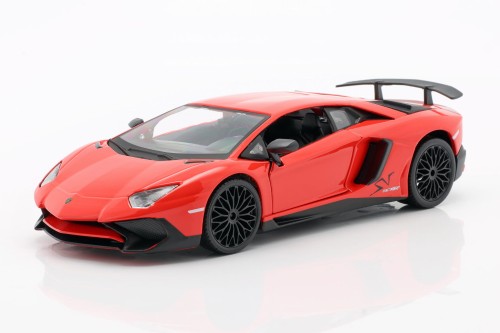 21079 Lamborghini Aventador LP 750-4 SV 2015 Bburago 1:24