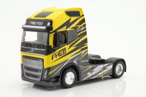 Volvo FH16 Globetrotter 750 XXL Truck Bburago 1:43