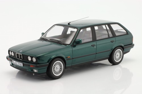 183219 BMW 325i E30 Touring 1990 Green metallic Norev 1:18