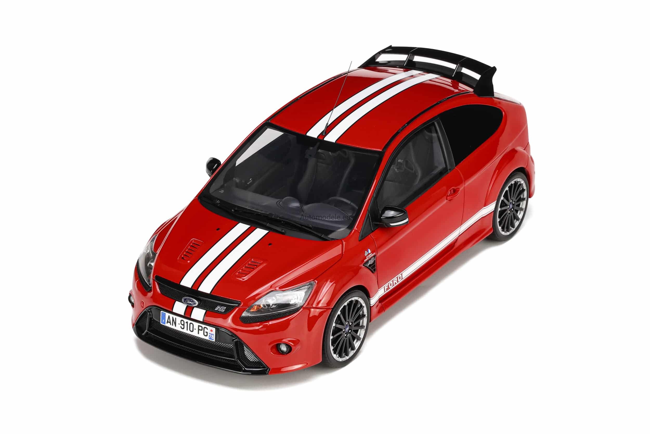 2010 Ford Focus MK2 RS Le Mans Red 1:18 Scale Otto Mobile