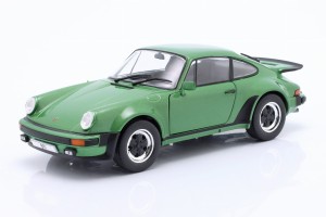 Porsche 911 (930) Turbo 3.0 Coupe 1974 Green Metallic WhiteBox 1:24