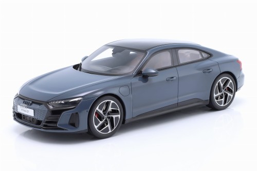GT393 Audi RS E-tron GT 2021 Kemora Grey GT Spirit 1:18