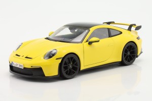 Porsche 911 (992) GT3 Coupe 2022 Racing Yellow Maisto 1:18