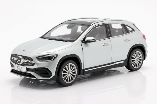 B66961036 Mercedes-Benz GLA-Class (H247) 2020 Iridium Silver Z-Models 1:18