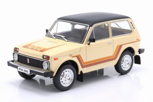 Lada Niva 5000 1980 Beige WhiteBox 1:24