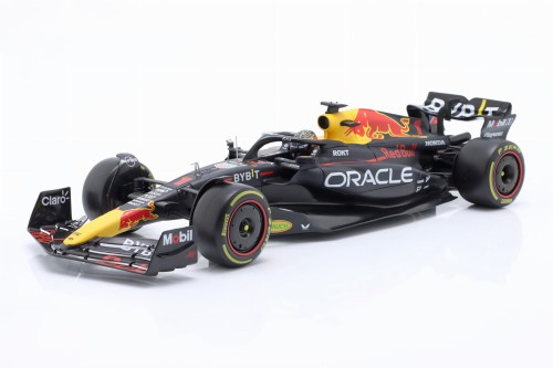 18003-VERS Red Bull Racing RB19 #1 Max Verstappen Winner Abu Dhabi GP Formula 1 F1 World Champion 2023 Bburago 1:18