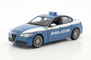 Alfa Romeo Giulia Polizia 2016 Blue / White Bburago 1:24