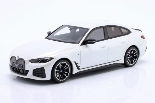 OT1074 BMW i4 M50 (G26) 2021 Mineral White Otto Mobile 1:18