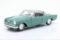 31651 Studebaker Starliner 1953 Mint Green / Light Grey Maisto 1:18