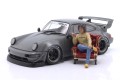 S1807517 Porsche 911 (964) RWB Rauh-Welt Bodykit 2024 Nardo Grey + Figurka Akira Nakai Solido 1:18