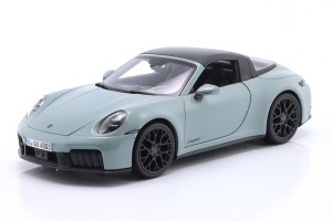 Porsche 911 (992.2) Targa 4 GTS T-Hybrid 2025 Aventurine Green Maisto 1:18