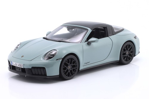 31470 Porsche 911 (992.2) Targa 4 GTS T-Hybrid 2025 Aventurine Green Maisto 1:18
