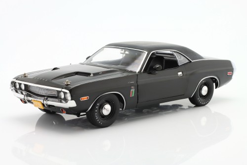 13614 Dodge Challenger R/T 426 Hemi The Black Ghost 1970 Black Greenlight 1:18