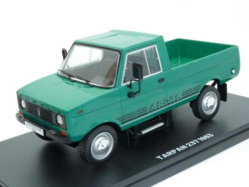 mag24Tarpan Tarpan 237 1983 Green Hachette 1:24