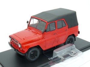 UAZ 469B 1972 Red Hachette 1:24