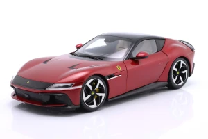 Ferrari 12Cilindri 2024 Imola Red + Gablotka - Polistil 1:18