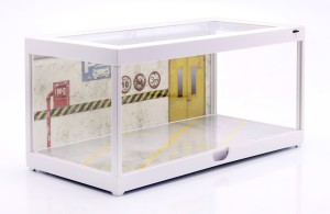 Gablotka z oświetleniem LED - Diorama do modeli w skali 1:18 i 1:24 Biała Akrylowa Gablota Witryna Triple9