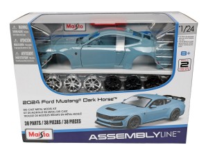 Ford Mustang Dark Horse Coupe 2024 Grey Maisto KIT 1:24 Model do Składania Złożenia