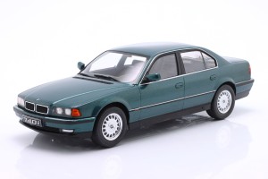 BMW 740i E38 1994 Metallic Green KK-Scale 1:18