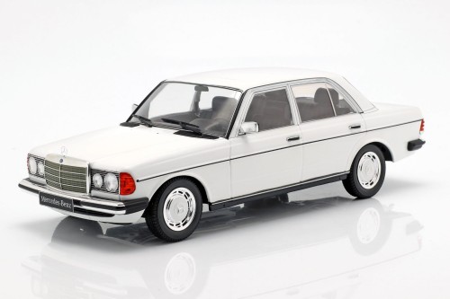KKDC180351 Mercedes-Benz 230E W123 E-Class 1975 KK-Scale 1:18