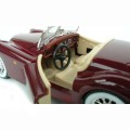 22018 Jaguar XK 120 Roadster 1948 Bburago 1:24